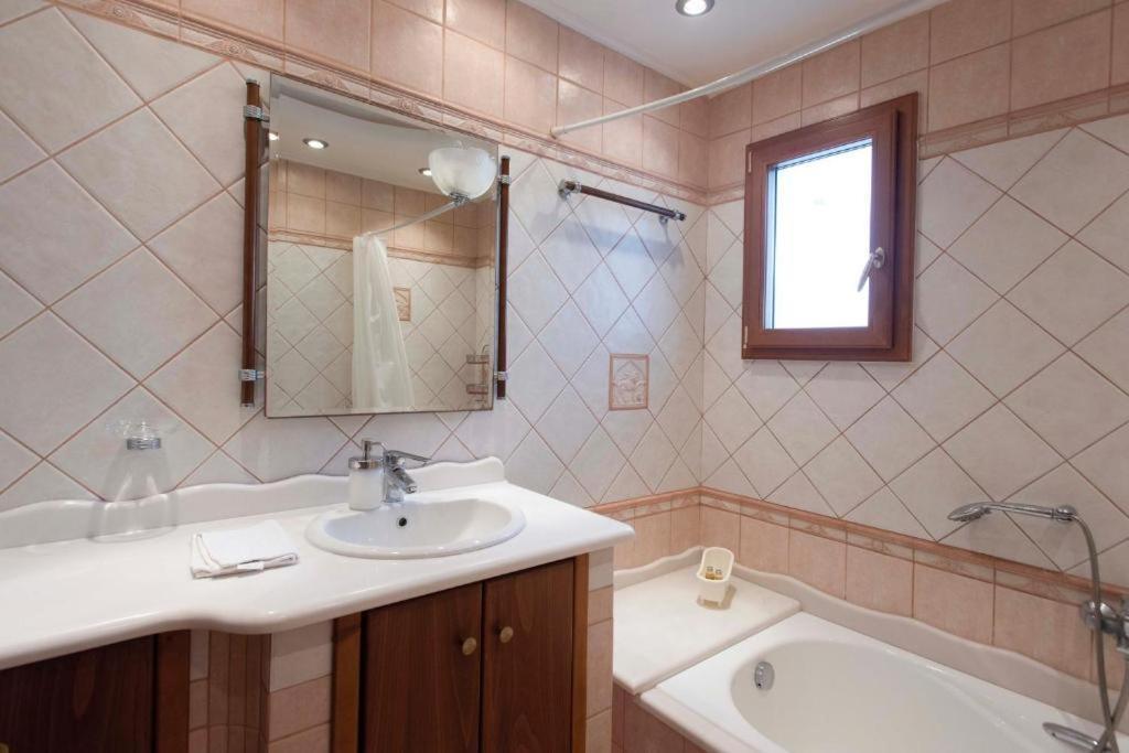 Tragana Villa Bagian luar foto