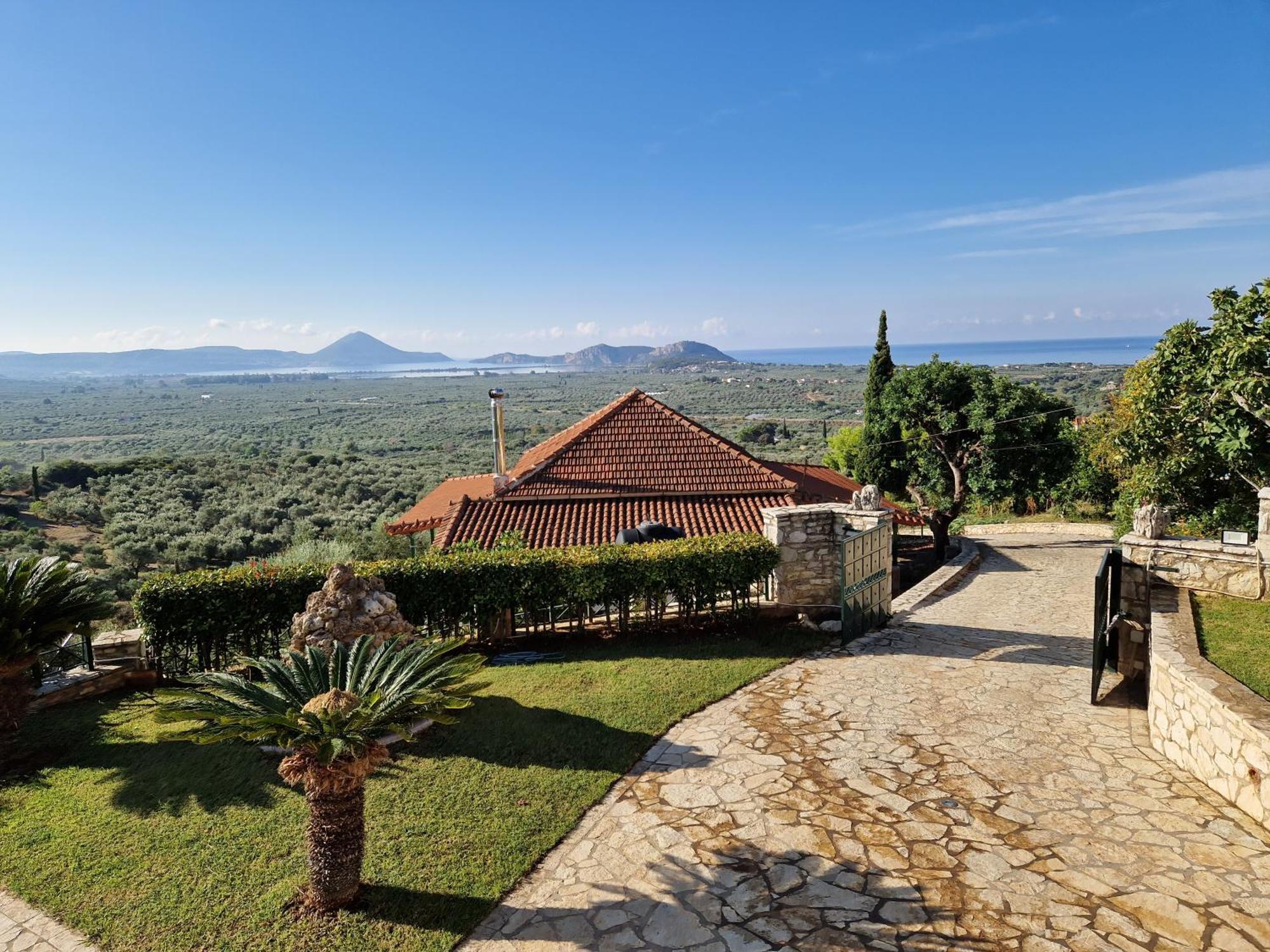 Tragana Villa Bagian luar foto